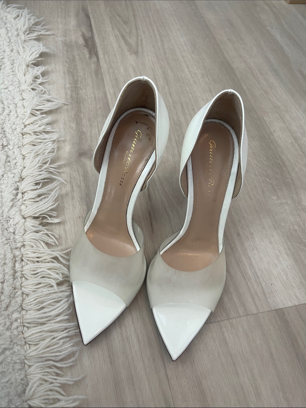 Gianvito Rossi White Pointed-Toe Cutout Pumps